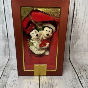 LENOX Disney Showcase 2007 Mickey &‎ Minnie 1st Christmas Together Ornament